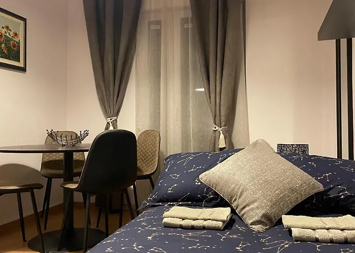 Apartamento Luxury Furnished Apartment, Near The Center Gallery 55 Tesalónica