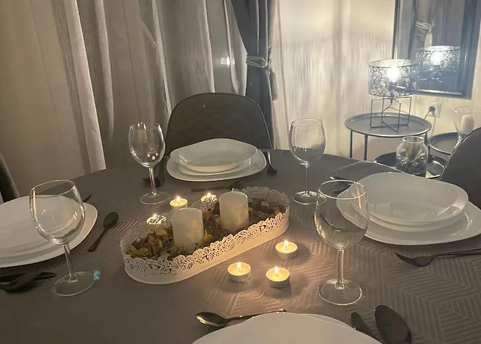 Daire Luxury Furnished Apartment, Near The Center Gallery 55 *